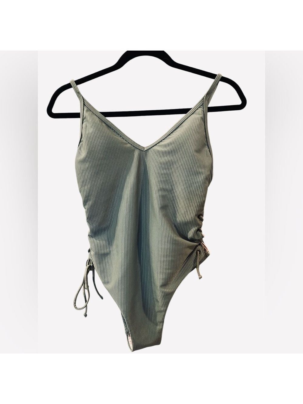 L.A. Hearts Women’s Green Ribbed One Piece Swimsuit Size: Small